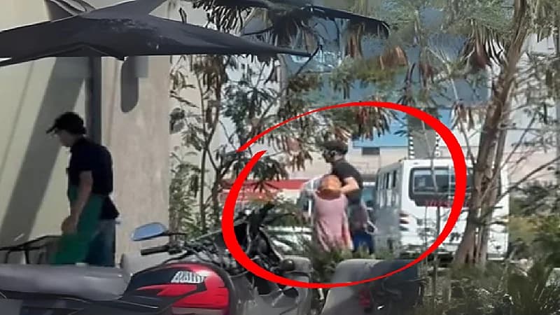 اعتداء عامل بستاربكس على طفلة بمصر يشعل مواقع التواصل .. فيديو