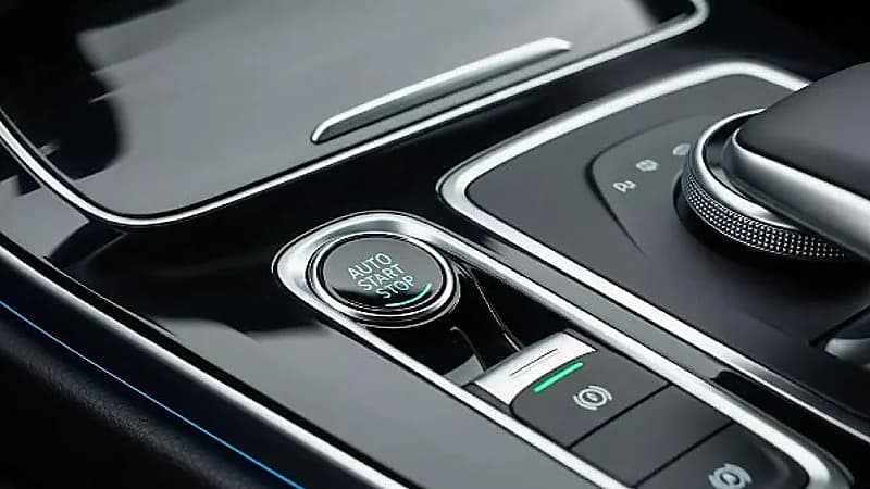 انتقادات تهدد مستقبل تقنية التشغيل التلقائي للمحرك