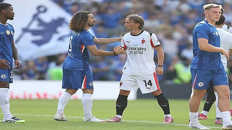 تشيلسي يتغلب على ميلان برباعية