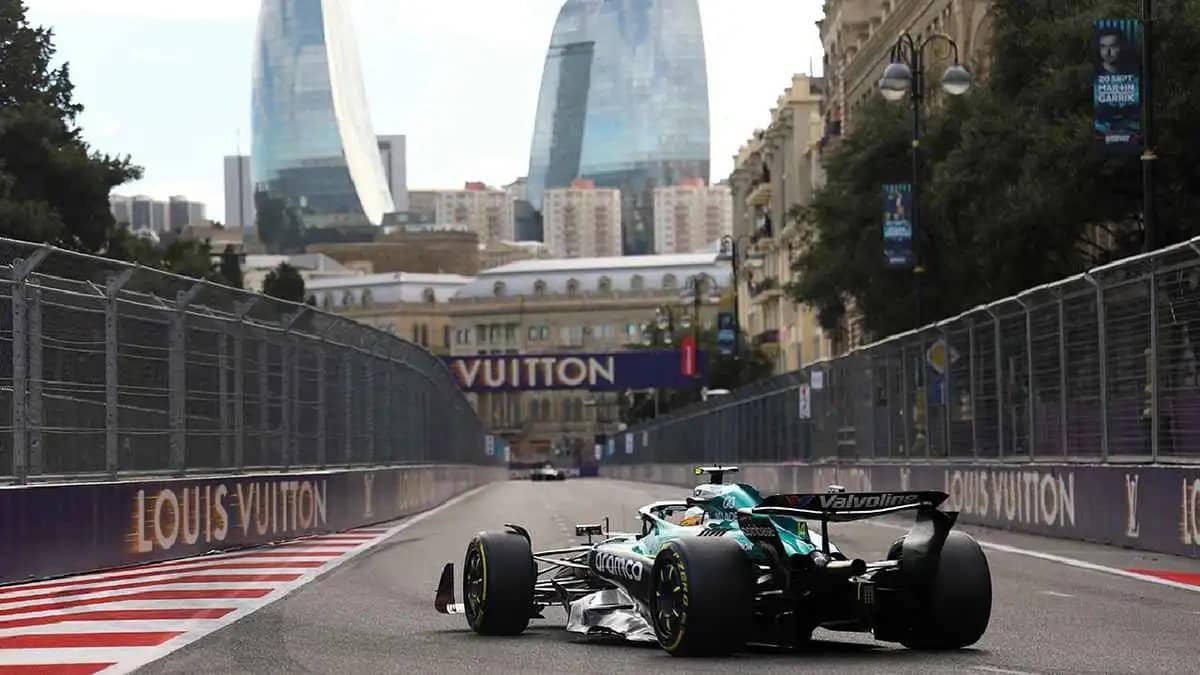 ألونسو يهيمن على التجارب الحرة الأولى لجائزة سنغافورة الكبرى