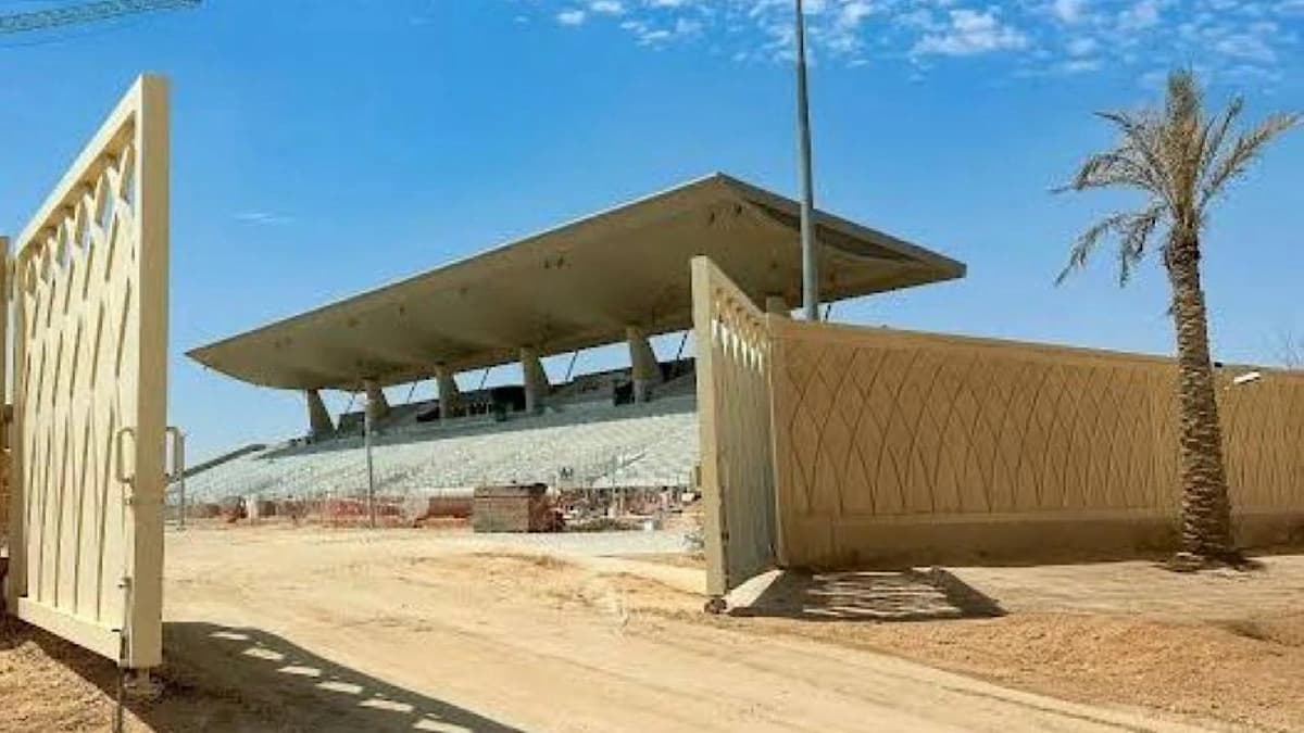 الهلال يبدأ تجهيز ملعب جامعة الأميرة نورة