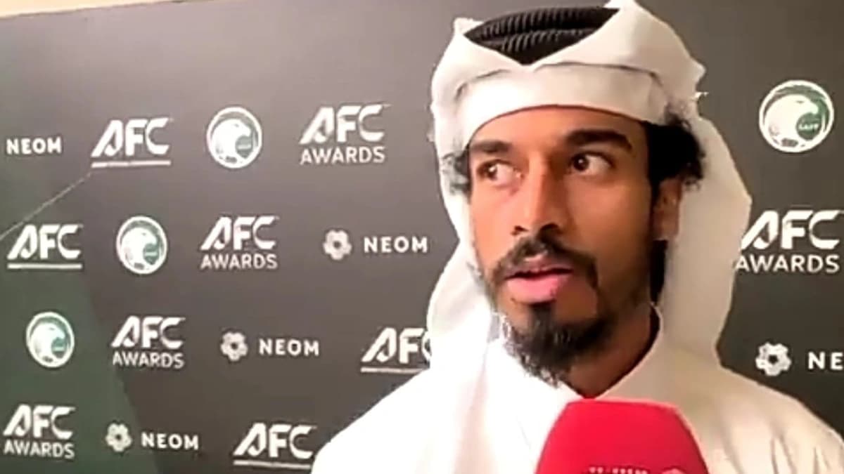عفيف: طلبت من الجماهير رمي العلب لإضاعة الوقت أمام الإمارات  .. فيديو