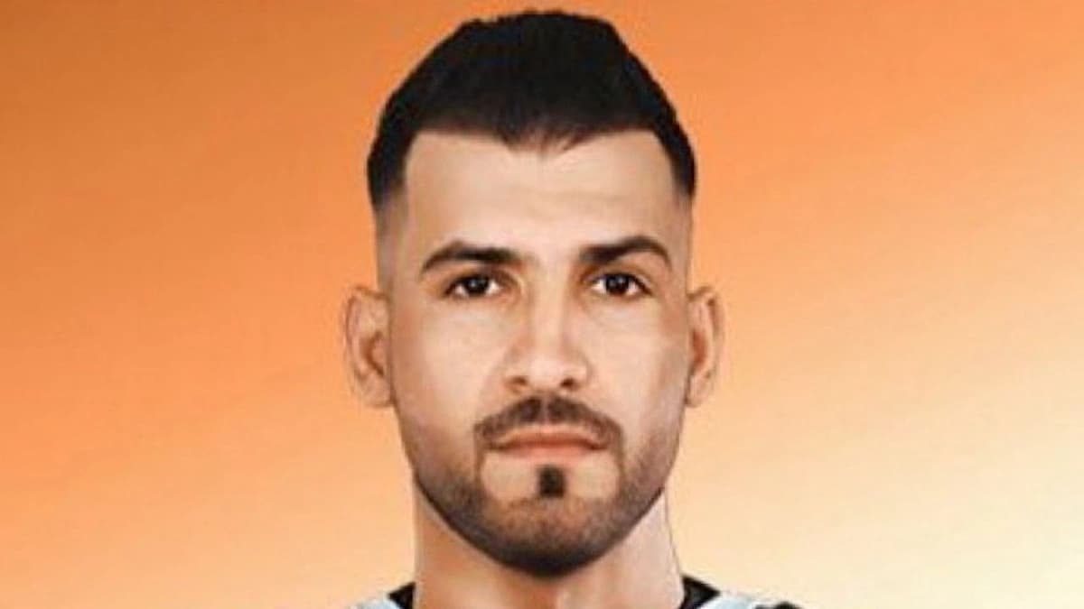 علي حسين يدير مواجهة الشباب وتضامن حضرموت