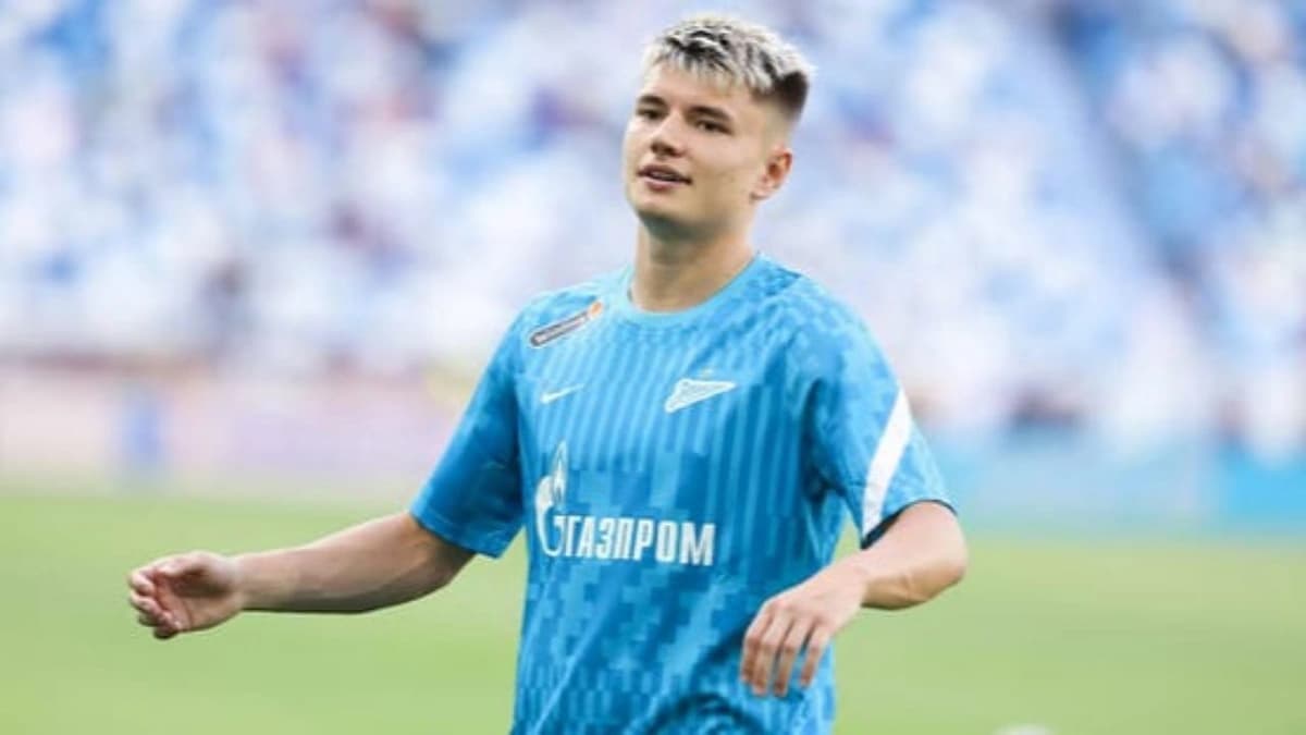 بعد نجاته من محاولة اختطاف: موستوفوي يرد في الملعب بهدف مذهل