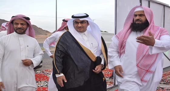 محافظ العلا المكلف يشارك الايتام الإفطار بالخيمة الرمضانية