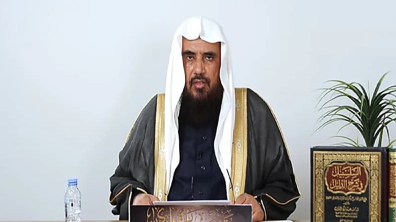 "هل الكحول الموجود بالمعقمات يؤثر على الوضوء؟".. "الخثلان" يجيب