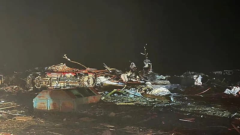 فيديو..ارتفاع ضحايا إعصار أمريكا المدمر