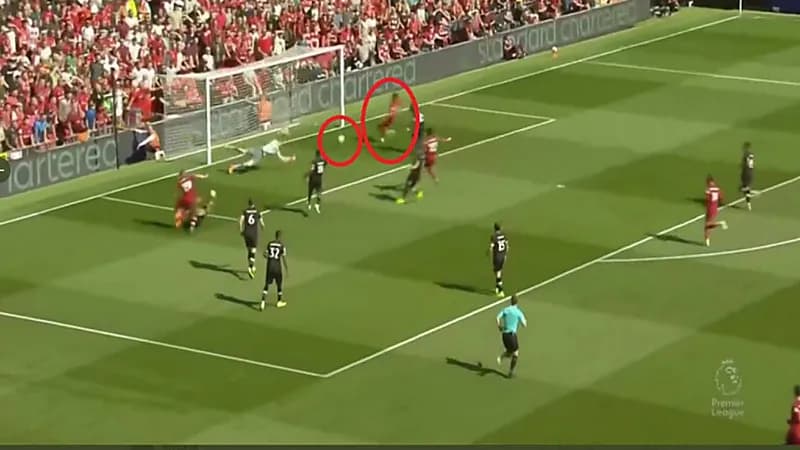 شاهد.. لحظة إهدار صلاح فرصة تسجيل هدف محقق