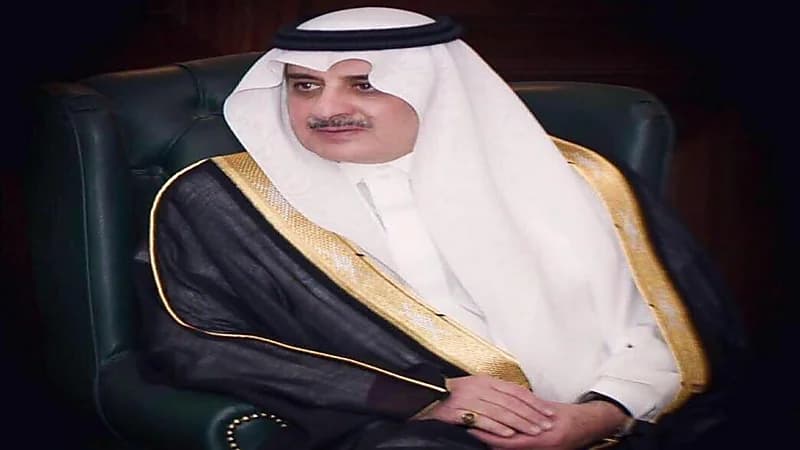 أمير تبوك يعزي المصور عيسى الحمودي في وفاة والدته