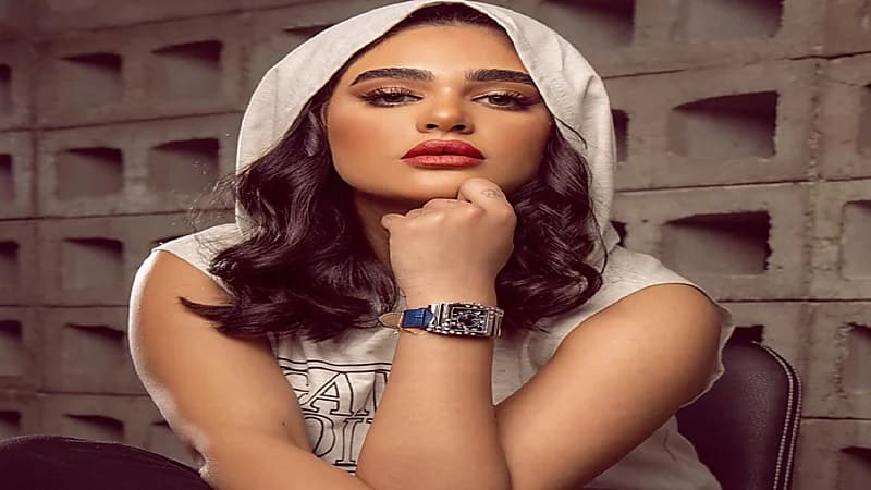 ليالي دهراب تحصد لقب نجمة الجمال والأناقة في 2022