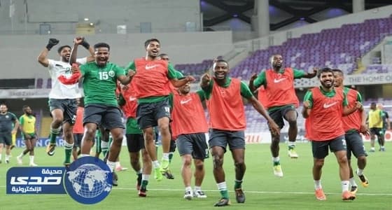 الفراج رافضا الحديث عن الأندية: كلنا الآن مع الأخضر