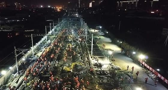 بالفيديو.. إنشاء سكة حديدية جديدة في 9 ساعات
