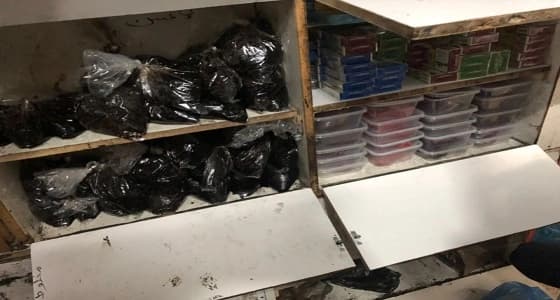 بلدية الشوقية تضبط محال مخالفة وتصادر 300 كيلو جرام ومعسل