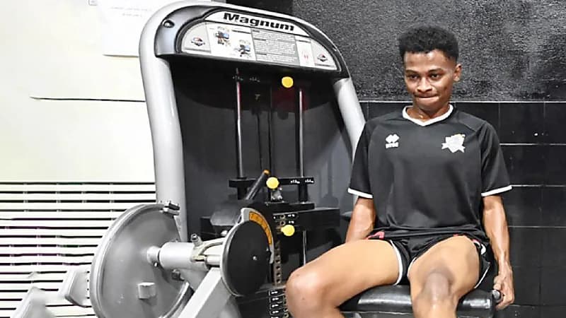 الوحدة يفقد لاعب آخر قبل مواجهة الهلال