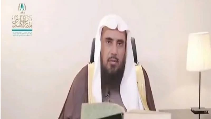 بالفيديو.. الخثلان يوضح حكم الترحيب بقول " مرحبا "