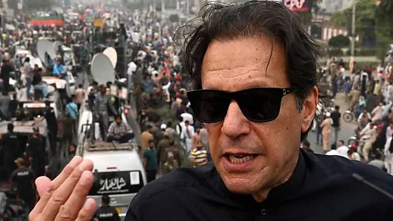 عقد جلسة محاكمة عمران خان بمكان احتجازه