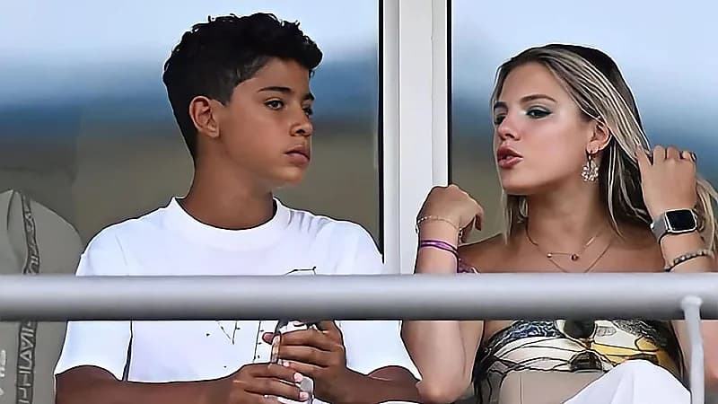 كريستيانو جونيور برفقة ابنة عمه والجمهور: يبدو أنه سيتزوج ورونالدو يفكر ف الأمر