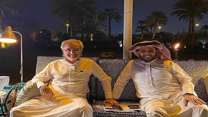 تركي آل الشيخ في ضيافة الأمير الوليد بن طلال