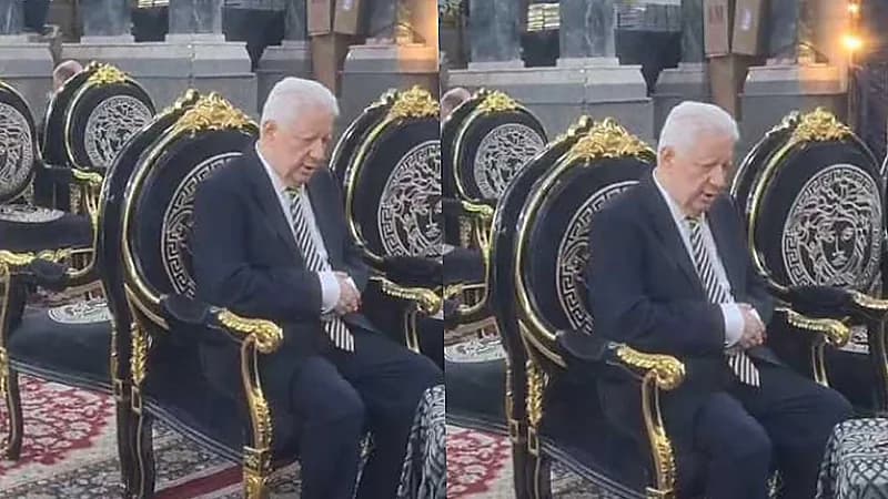 مرتضى منصور يشعل مواقع التواصل بسبب إشارات خلال تأدية الصلاة في عزاء شقيقته .. فيديو