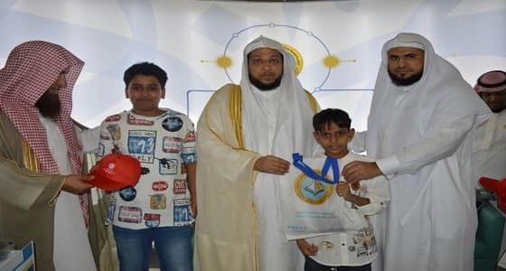 تدشين حملة " ففيهما فجاهد " بمكة مول للحث على بر الوالدين