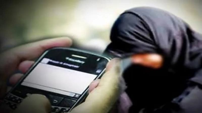 السجن 5 سنوات لشاب هدد فتاة بنشر صورها العارية