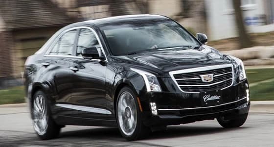 كاديلاك تعدل خططها وتقدم XT4 للسيدات في المملكة