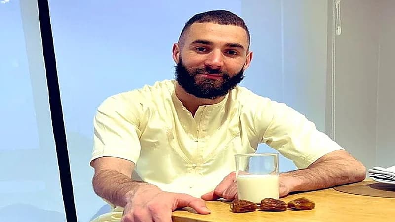 فيديو يؤكد صيام كريم بنزيما في مواجهة بلد الوليد