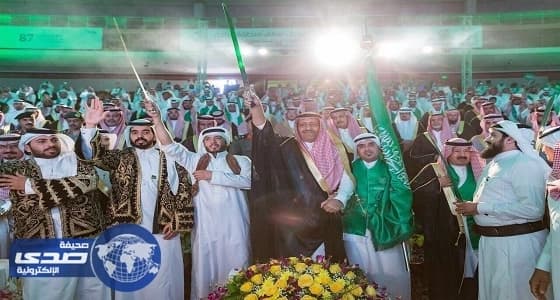 بالصور.. الهلال الأحمر بالباحة يشارك الأهالي فرحة اليوم الوطني