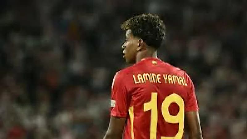 فليك يعلق على غضب يامال خلال مواجهة يانغ بويز