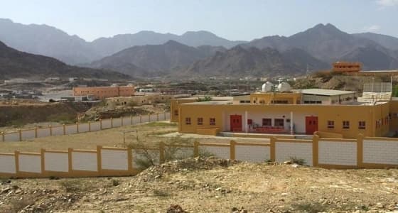 القبض على سارق المحلات في ربوع العين