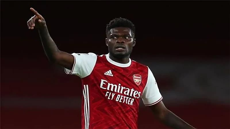 توماس بارتي يعلن اعتناقه للإسلام ويغير اسمه