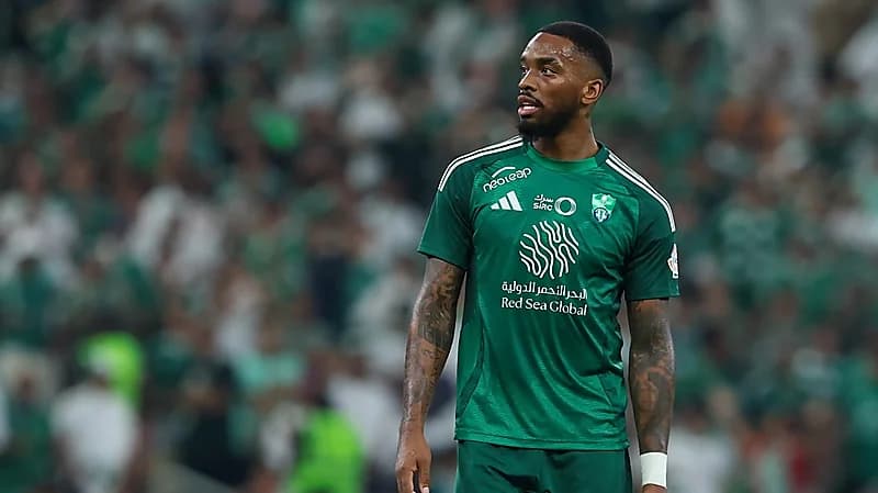 مهاجم الأهلي يغيب عن لقاء الرائد