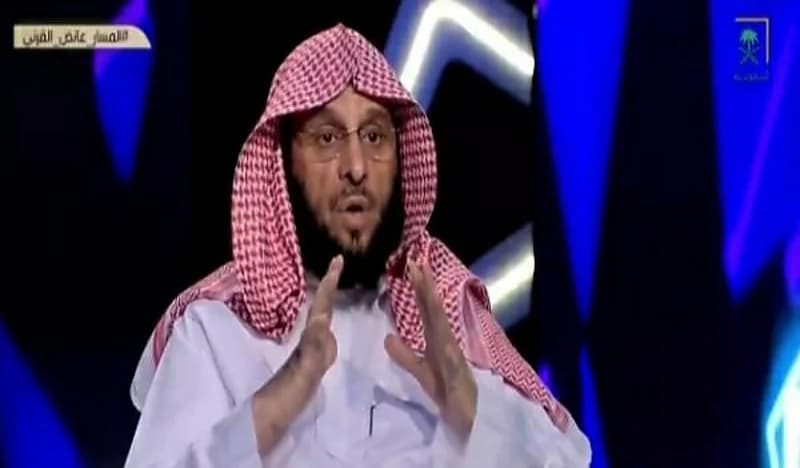 شاهد.. القرني: سعدت بلقاء ولي العهد لأني تعرفت على سموه عن قرب