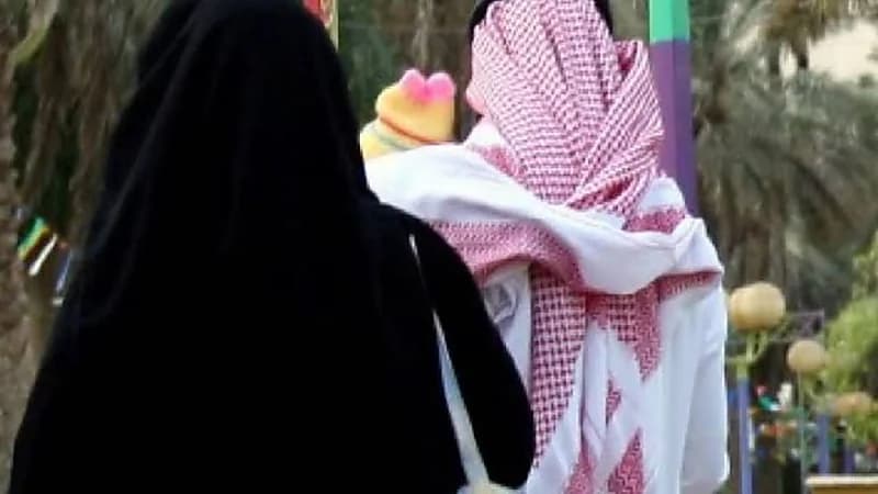 مستشار أسري يروي قصة امرأة ذهبت لطبيب تسأله عن كيفية احتواء زوجها