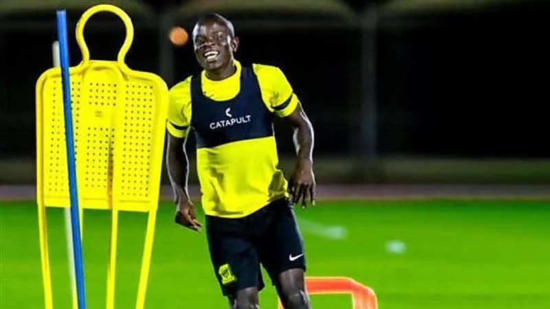 شرط يحدد مصير كانتي من المشاركة في مواجهة الكلاسيكو أمام الهلال