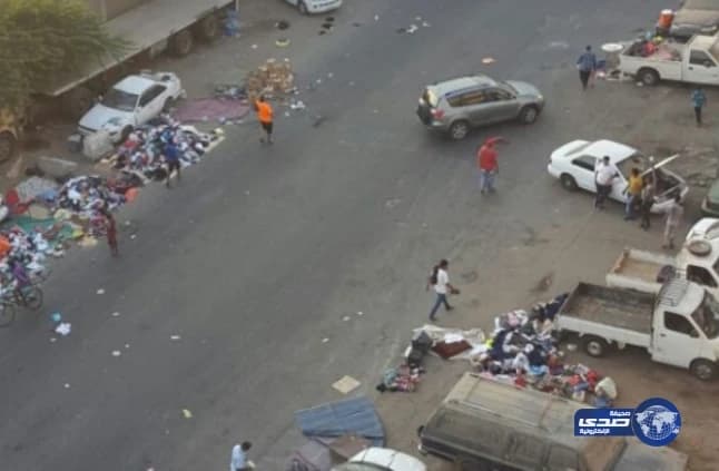 ضبط 84 رجلاً وامرأة بحملة أمنية على سوق الخميس بجدة