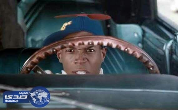 قصار القامة ممنوعون من الجلوس في مقاعد السيَّارة الأمامية في دبي