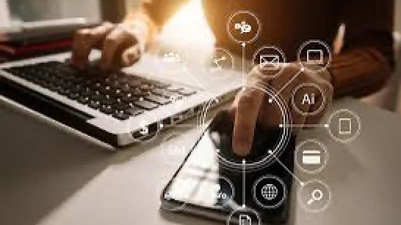 مختص يكشف متى تشكل خيارات تتبع التطبيقات خطرًا على المواقع .. فيديو