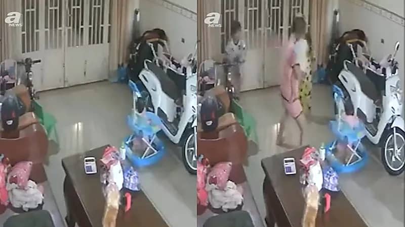 أم تنقذ رضيعها في اللحظات الأخيرة قبل انهيار منزلهم بعدما نسته بداخله.. فيديو