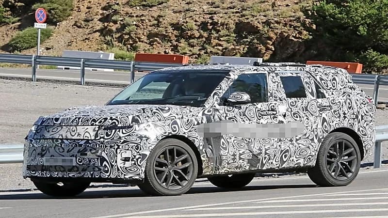 بالصور.. الظهور الأول لسيارة لاندروفر رينج روفر سبورت 2023
