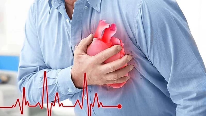 النمر يوضح أسباب جلطات القلب في الشباب
