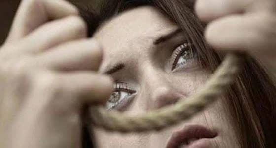 لبنانية تتخلص من حياتها وتترك رسالة غريبة