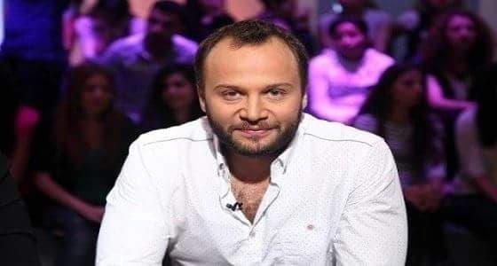 بالصور..مكسيم خليل يحتفل بعيد ميلاد ابنه الشاب ..لن تصدقوا كيف يشبه!!